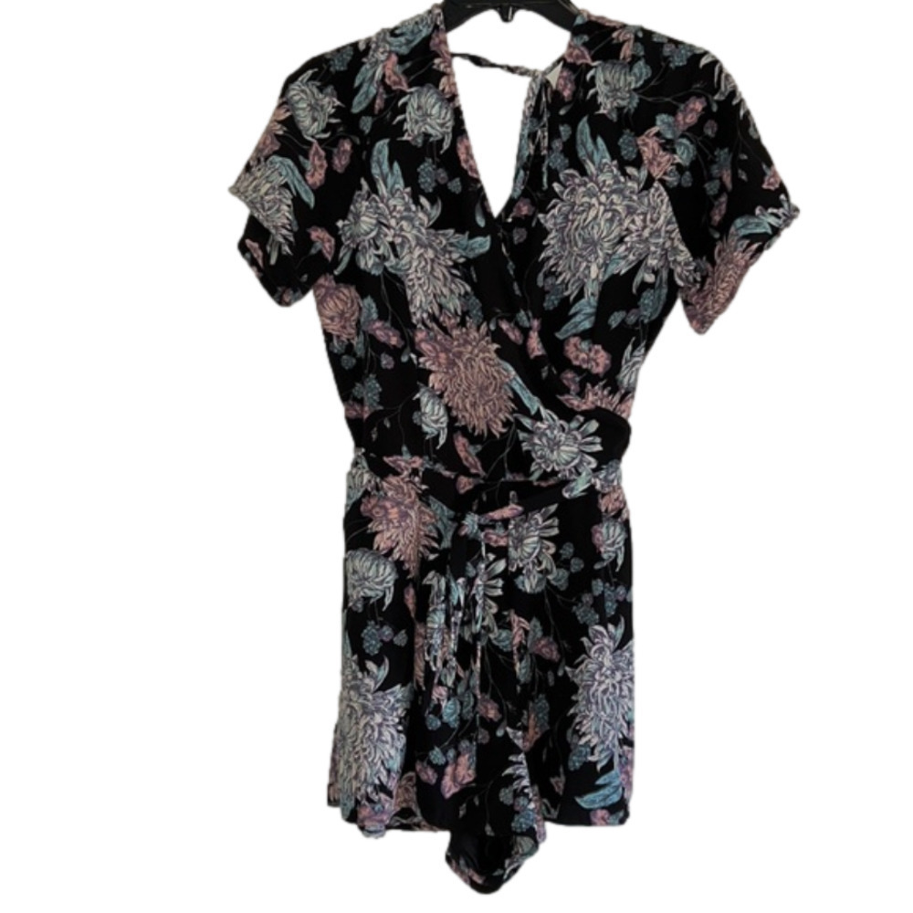 Hot Kiss Womens Romper Size Large Floral Lined Zip Short Sleeve